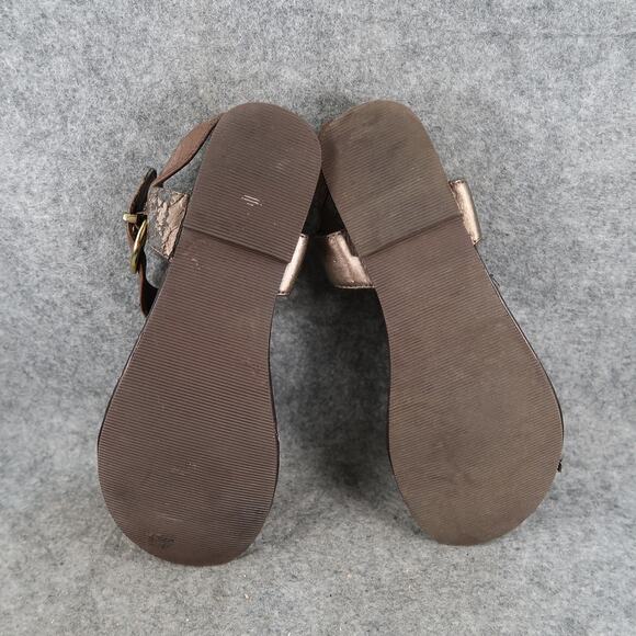 Soda Shoes Womens 7 Sandals T Strap Buckle Flat Thong Brown Casual Studs - Picture 9 of 11